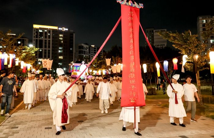 ‘정조대왕의 효심을 품은 도시’... 화성특례시 2025 정조대왕효문화제·정조대왕능행차 개막