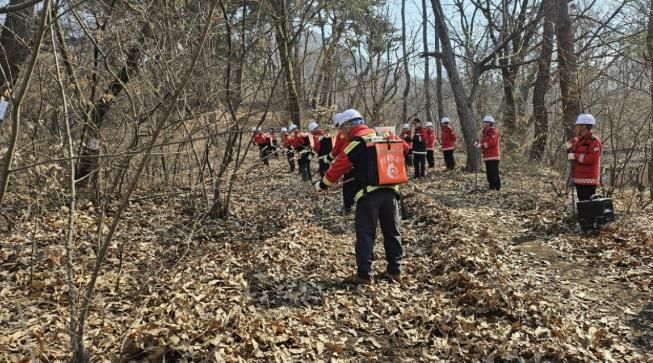 가을철 산불방지대책본부 운영에 앞서 열린 모의훈련을 통해 대응 태세를 점검하는 모습.