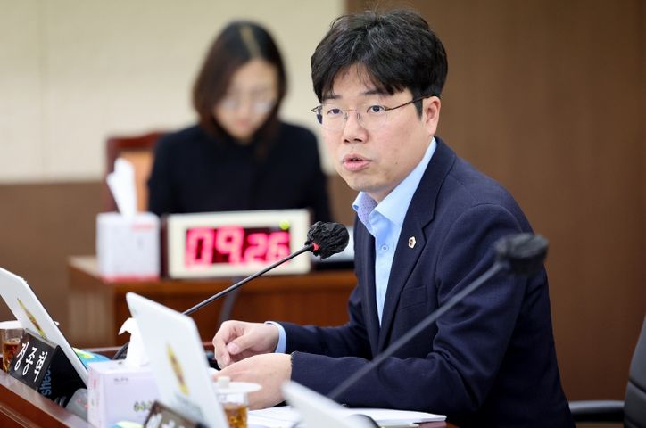 인천시의회 정종혁 의원, 교직원 인권 보호 강화