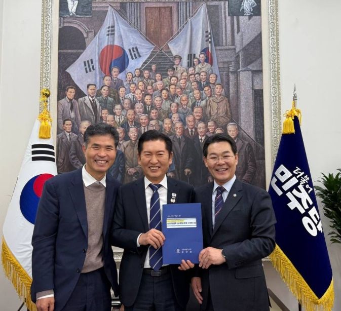 정청래 더불어민주당 당대표 면담 RE100 국가산단 조성 등 지역 현안 건의