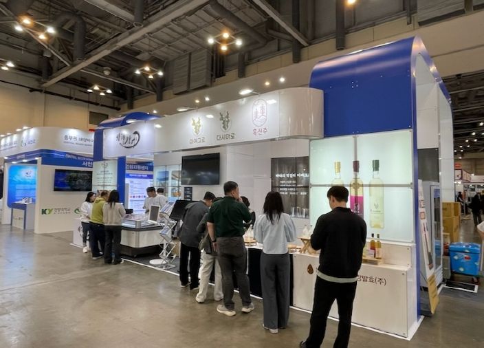 기장군이 지역 수산물 홍보를 위해 지역 업체와 함께 2025 부산국제수산EXPO에 참가했다