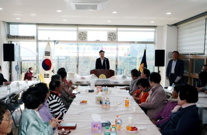 바르게살기운동 하동군여성회, 어르신 생신상 차려드리기