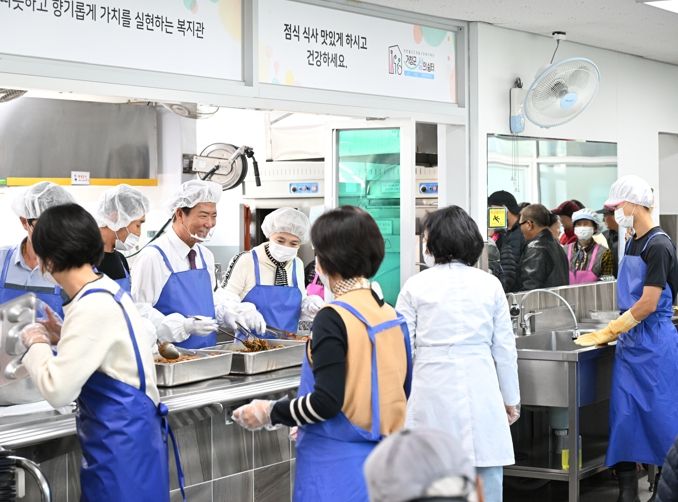 “오늘 드신 식사처럼, 마음도 따뜻해지셨나요?”