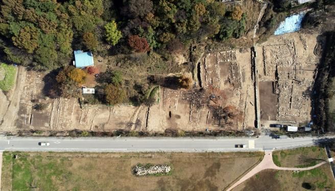 제12차 정밀 발굴 조사가 진행된 서산 보원사지 동남쪽 일원 전경