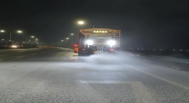 도로 제설 작업