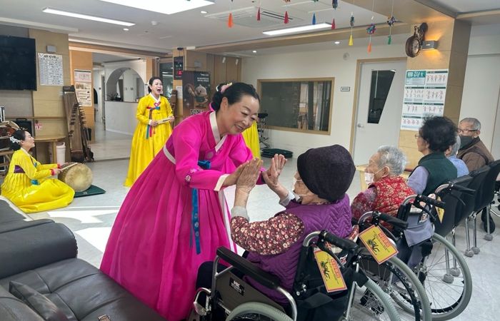 서구, 찾아가는 국악공연 ‘딩동! 쓱싹국악’ 큰 호응