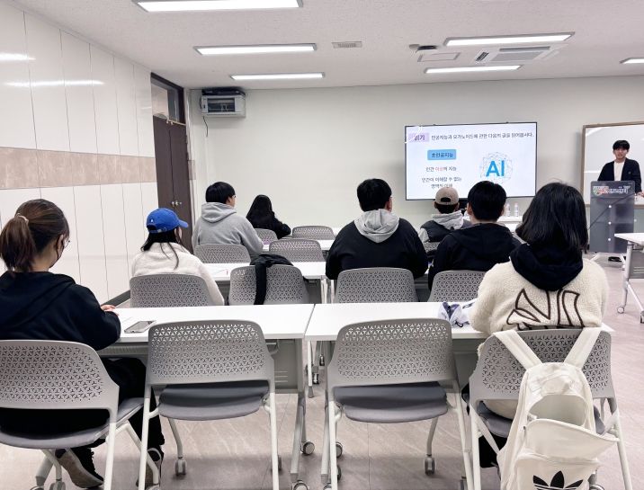 ‘읽걷쓰 기반 학생 진로동행독서’ 성료