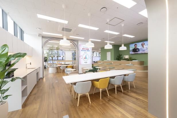 ‘양천공공오’ 2층 카페테리아 모습