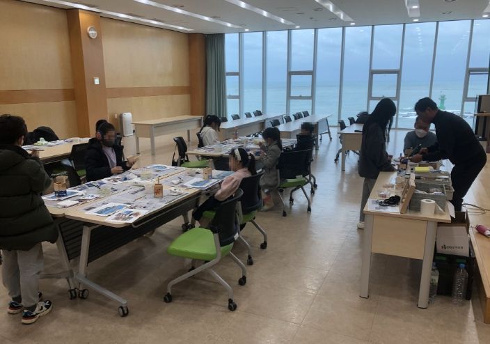 올해 초 수산자원연구센터에서 겨울방학 특강을 진행하고 있다.