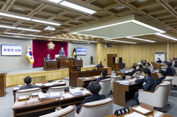 제316회 제2차 정례회 제2차 본회의가 열린 강서구의회 본회의장