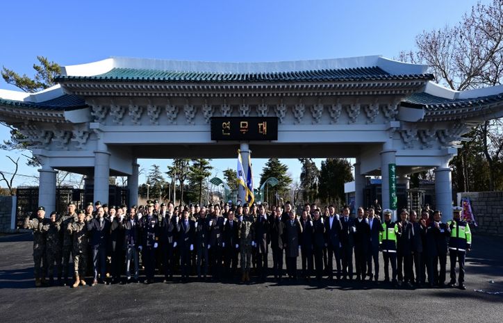 육군훈련소 연무문 준공식