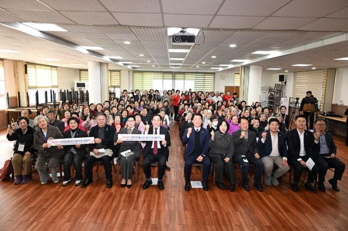 ‘배움에는 늦음이 없다’…평창군, 성인 문해교실 합동 입학 및 개강식 개최