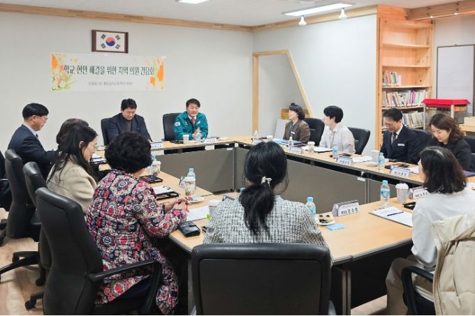 이성룡 의장, 명정초등학교 교육환경 개선 논의 간담회