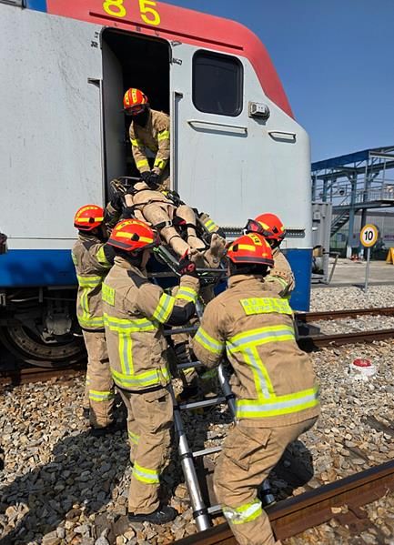 천안서북소방서, 철도사고 대비 실전형 구조훈련 강화
