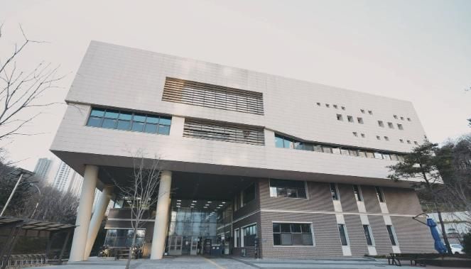 아산시중앙도서관 전경