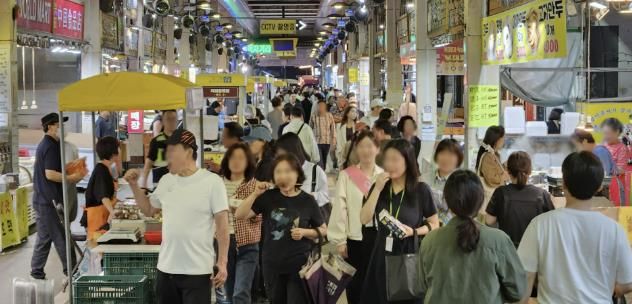 청주시 전통시장에 활력… 야시장·체험·시설개선 확대