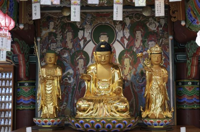 충남도 유형문화유산으로 지정된 서산 부석사 목조여래좌상 모습