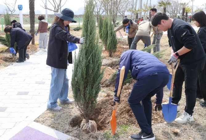 고흥군, 제81회 식목일 나무심기 행사